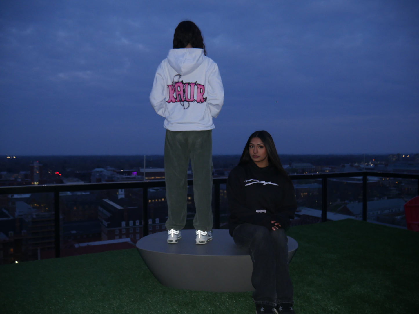 Naujawan 'Kaur' White Hoodie