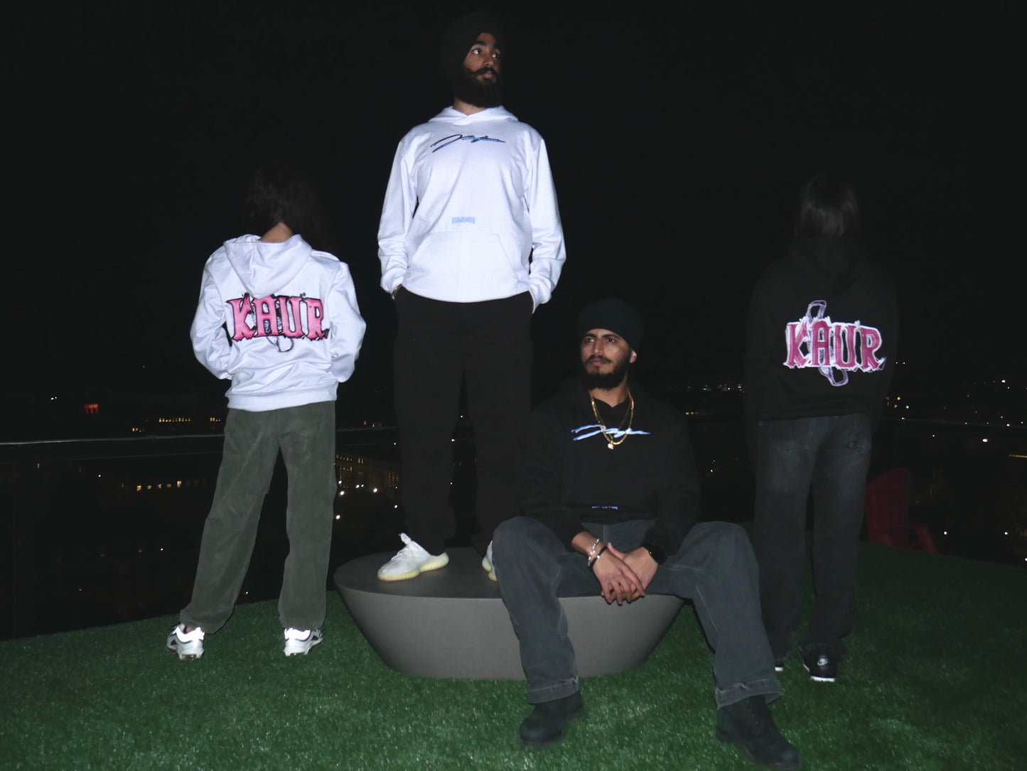 Naujawan 'Kaur' White Hoodie